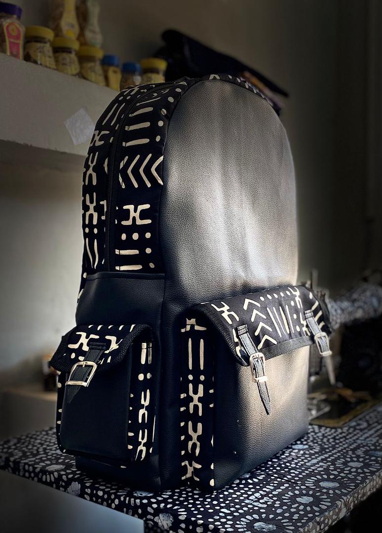 Smaller Backpack – Black White