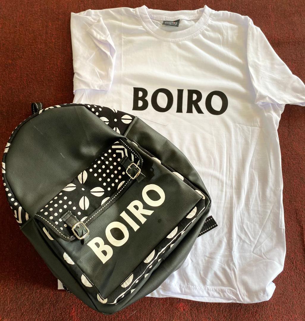 T-shirt et sac personnalises