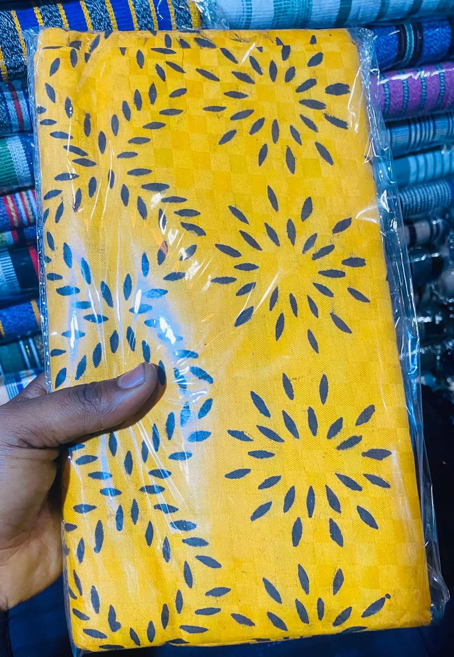 Sacred Forest Yellow – Un tissu de coton guineen traditionnel