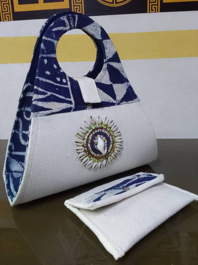 Premium Handbag and Clutch Bag Set — vue 40