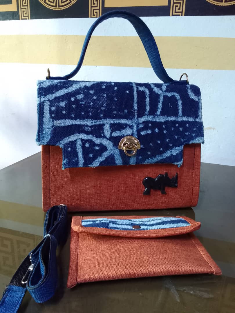 Premium Handbag and Clutch Bag Set — vue 37