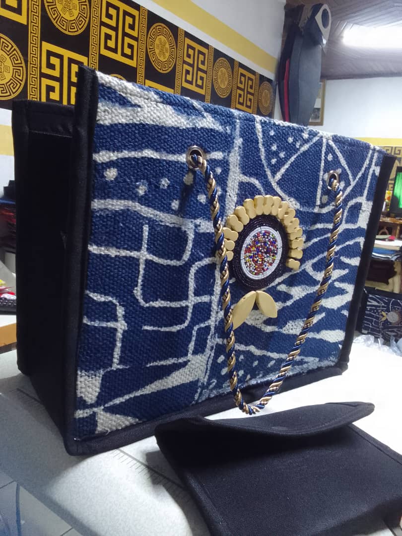 Premium Handbag and Clutch Bag Set — vue 20