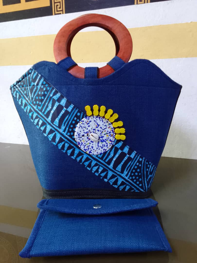 Premium Handbag and Clutch Bag Set — vue 11