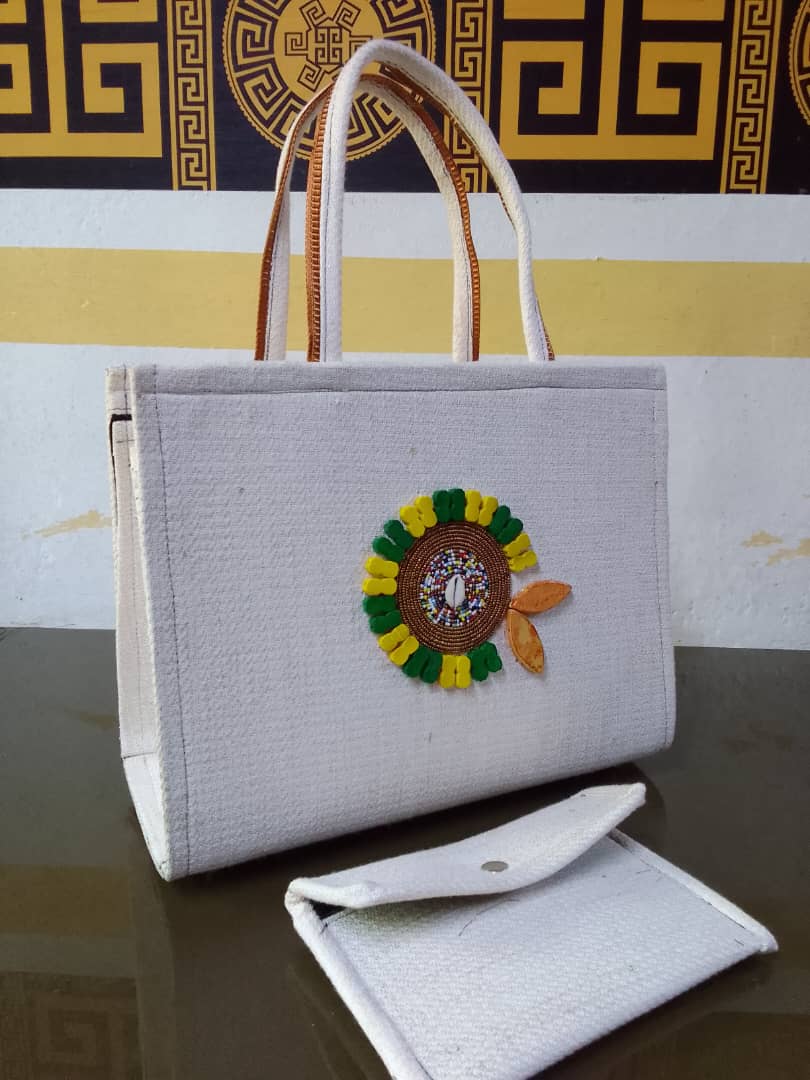 Premium Handbag and Clutch Bag Set — vue 10