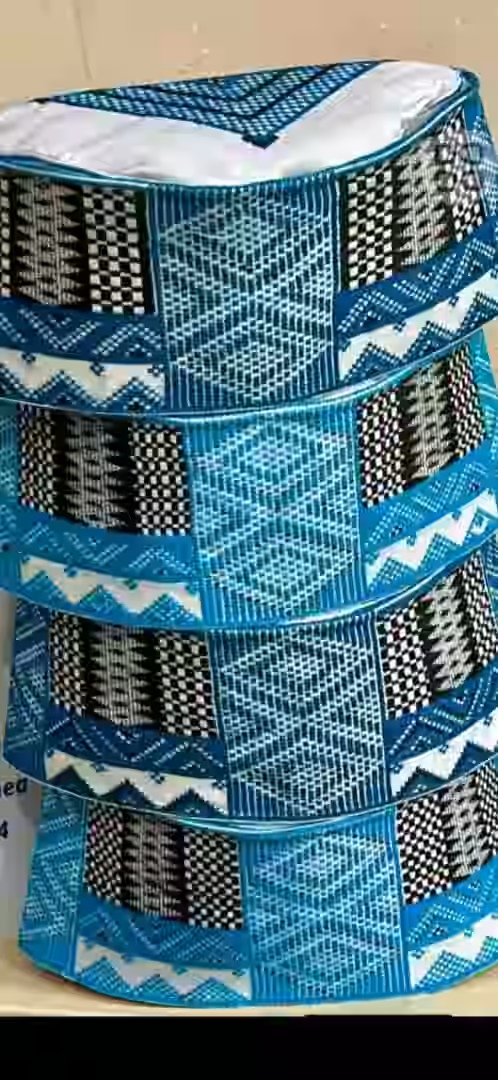 Traditional Guinean hat — vue 2