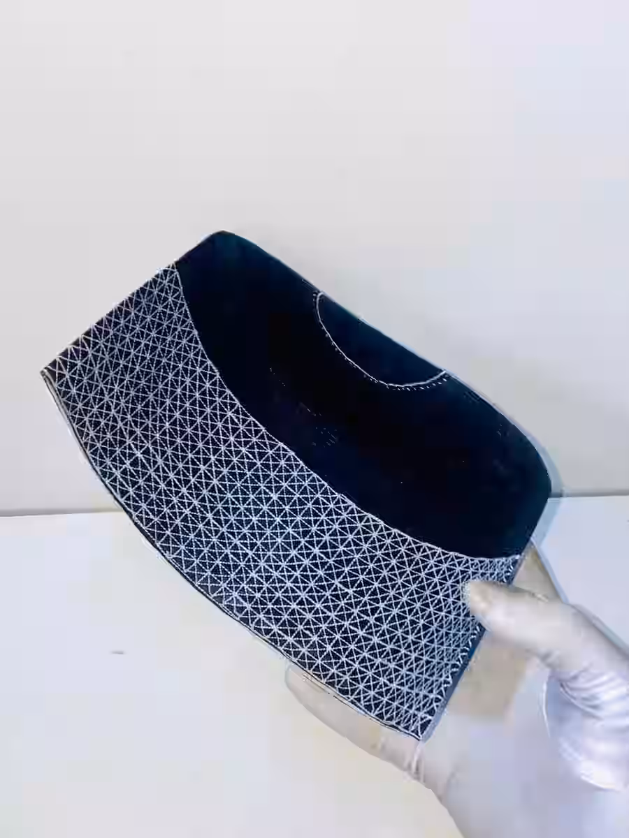 Bonnet en Fil de Tissu Yoruba — vue 3