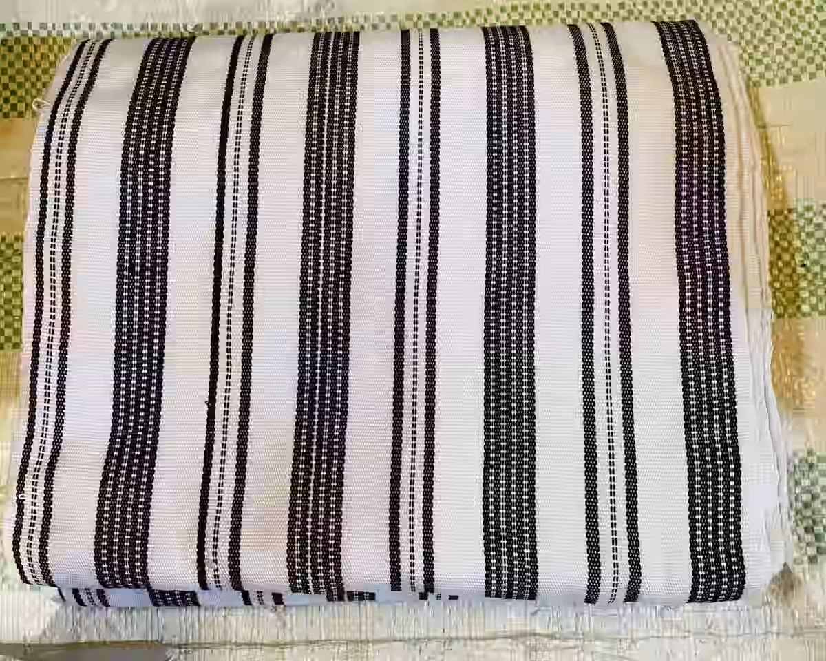 Lepi traditional woven loincloth from Guinea — vue 5
