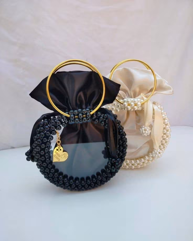Black Beaded Bag — vue 2