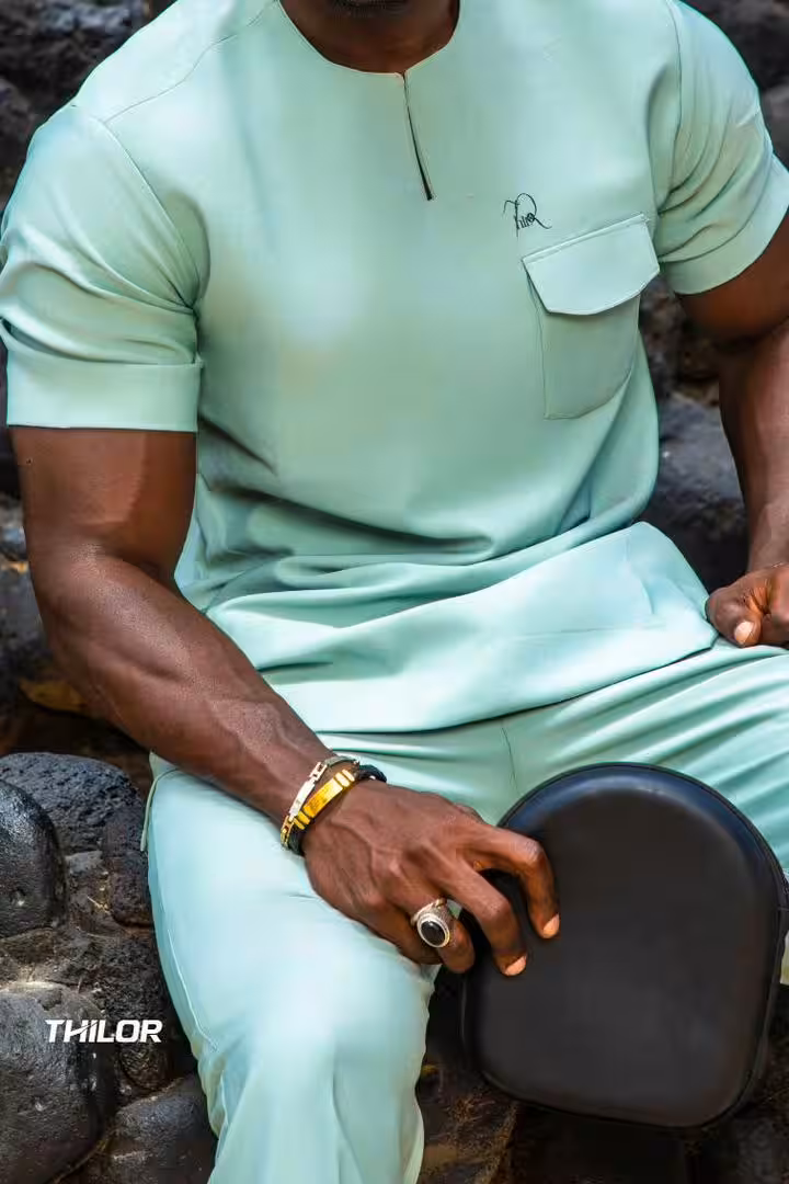 Men's short-sleeved outfit in Italian Chanel cotton — vue 4