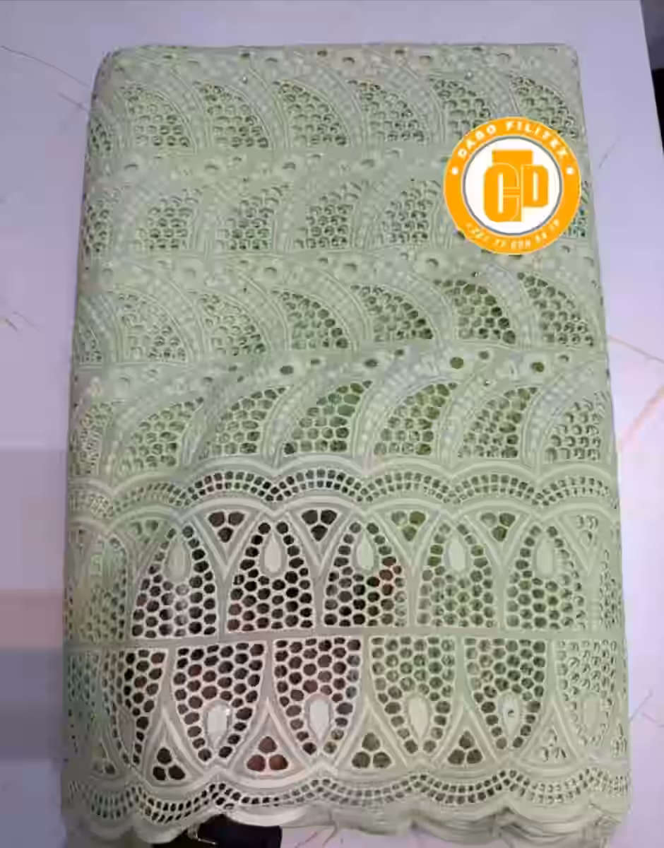 5 yards of premium embroidered fabric — vue 2