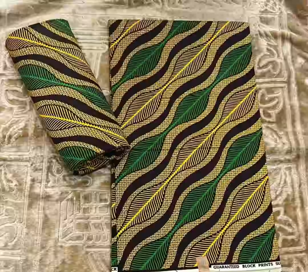 Tissu wax a motifs varies — vue 16