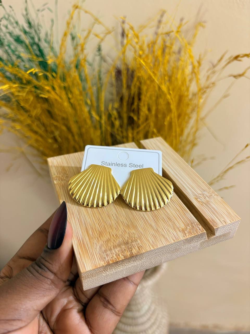 Gold Shell Earrings