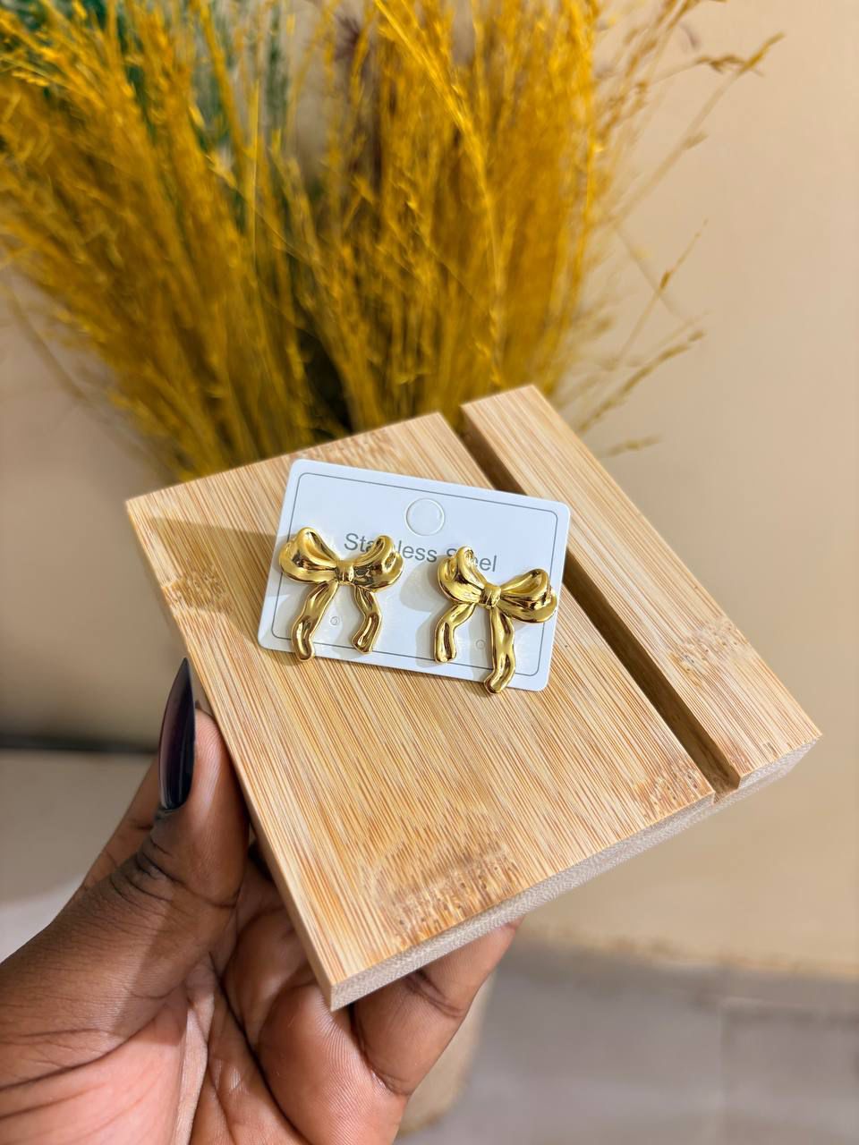 Gold Shell Earrings
