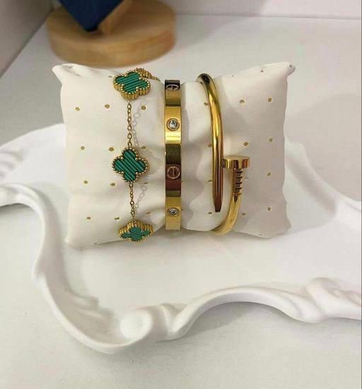 Clover & Bangle Gold Bracelet Trio