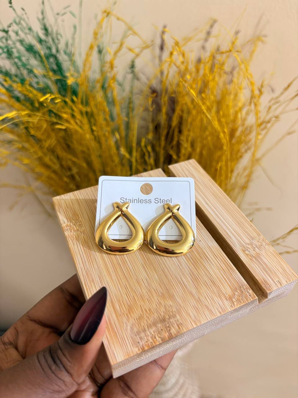 Gold Sculpted Ring Hoop Earrings
