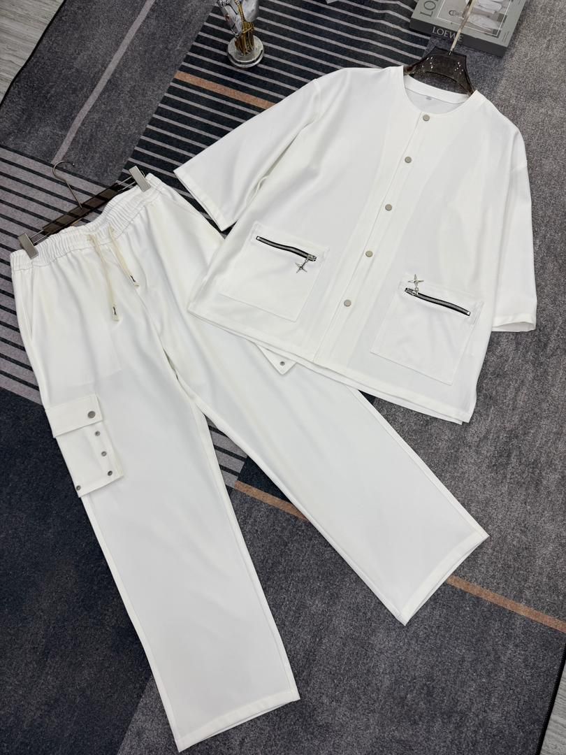 White Buttoned Shirt Set with Zip Pockets