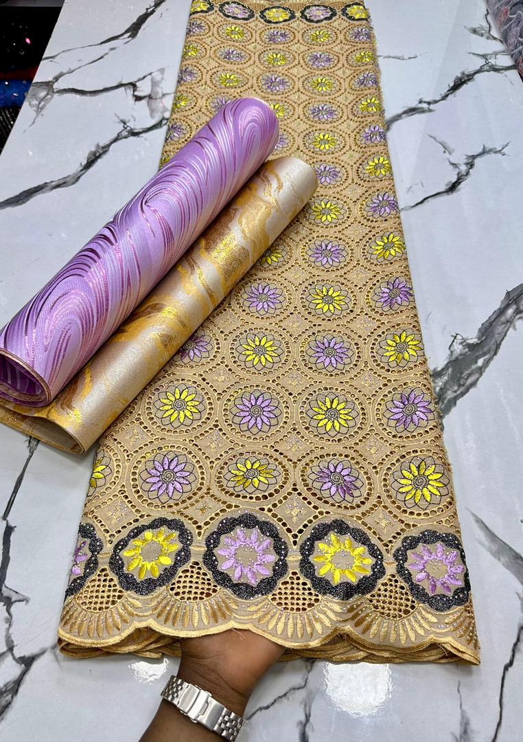 Swiss Voil Lace — Design 7